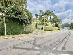 Casa de Rua (aberta) para Venda em Cotia - 5